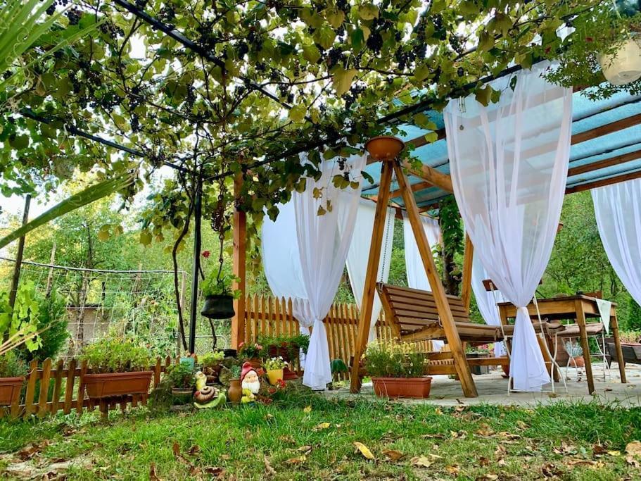 Sun House Hotel Tryavna Exterior photo