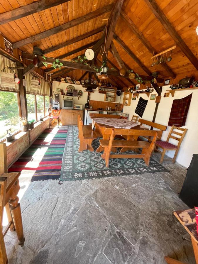 Sun House Hotel Tryavna Exterior photo